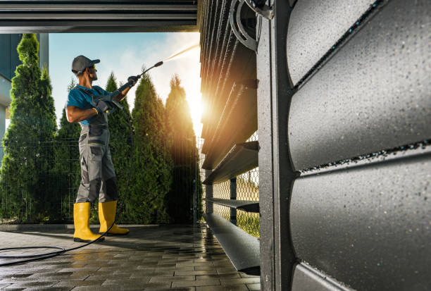 Best Building Exterior Pressure Washing in Baraboo, WI